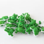 BG163142-24L Novelty Frog - Green/White