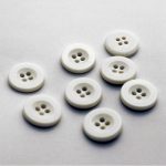 BG101151 Nylon Button 4 hole - 18L (11.5mm), White