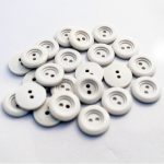 BG110525 Casein Button 2 hole - 24L (15mm), White