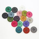 BG131115 Rowan Felted Tweed Polyester Basic Button - 28L (18mm), 197 Alabaster