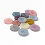 BG131131 Polyester 4-Hole Broadway Baby Purely Wool - 20L (12.5mm), Fantasy Lilac (100)