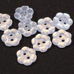 BG131381 Polyester Flower 2 hole - 22L (14mm), White