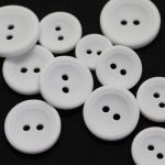 BG131427 Polyester Basic Button 2 hole - 24L (15mm), White