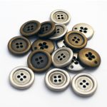BG304084 Metal 4 hole - 24L (15mm), A/Brass