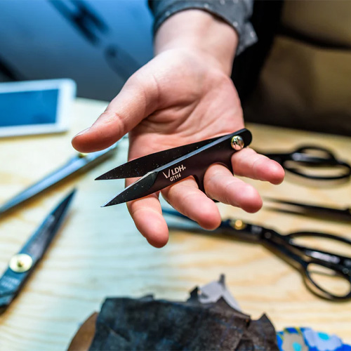 LDH Midnight Edition Thread Snips - Image 4