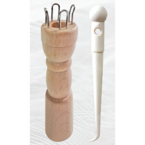 Knitting Doll - 4 Pins