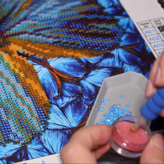 Diamond Dotz Hand Crafting Kits Trendy Trims